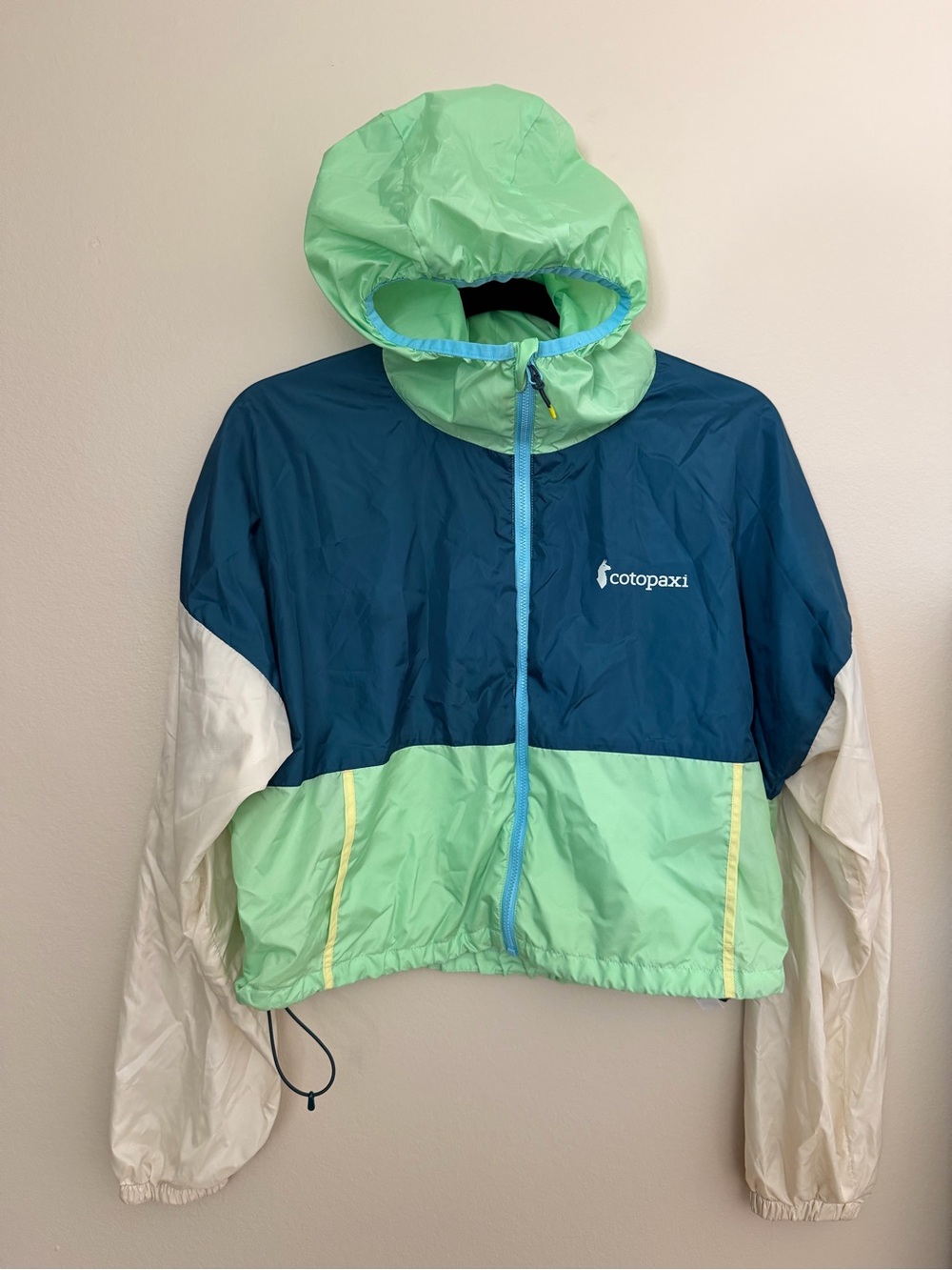 Cotopaxi’s Women’s Teca Crop Jacket Small
